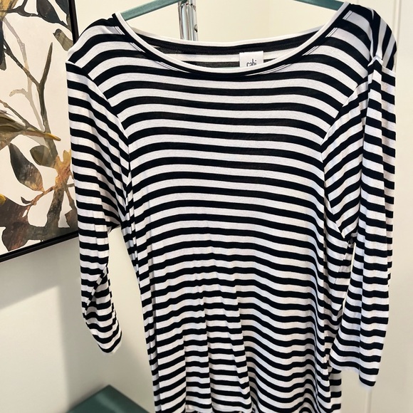CAbi black and white striped tee size small - Picture 4 of 4